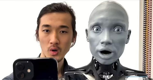 Ameca: Robot Hình Người Đột Phá Với Khả Năng Bắt Chước Hành Vi Nghệ Thuật