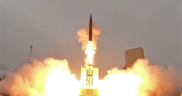 Cuộc Chiến Không Gian: Lần Đầu Tiên Israel Đánh Chặn Tên Lửa Của Kẻ Thù