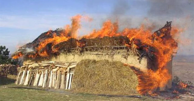 Khám Phá Bí Ẩn Về Những Ngôi Nhà Tự Bốc Cháy Cứ 60 Năm