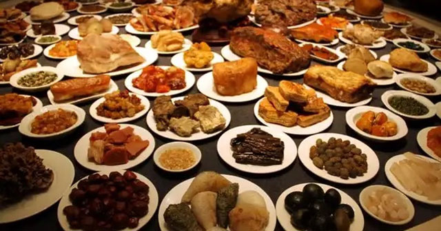 Bí Mật Đằng Sau Đồ Ăn Thừa Của Hoàng Đế Tử Cấm Thành